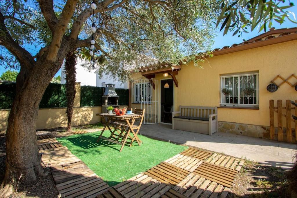Villa CASITA con jardin, BBQ, wifi, Centro y PLAYA Ampuriabrava Exterior foto